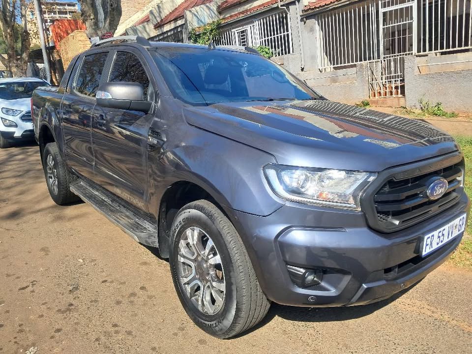 Ford Ranger Double Cab Diesel Automatic 3.2 wild Truk 2017