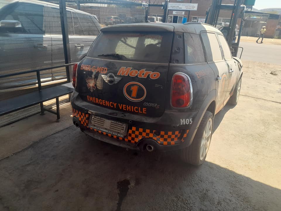 Mini Cooper S country man R60 stripping for spares - Private Seller Mini Cooper S country man R60 stripping for spares - Private Seller