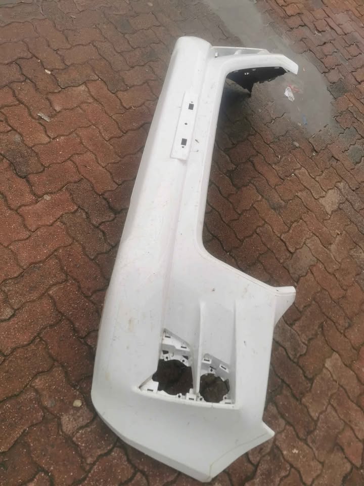 Isuzu Dmax 2020 front bumper - Private Seller Isuzu Dmax 2020 front bumper - Private Seller