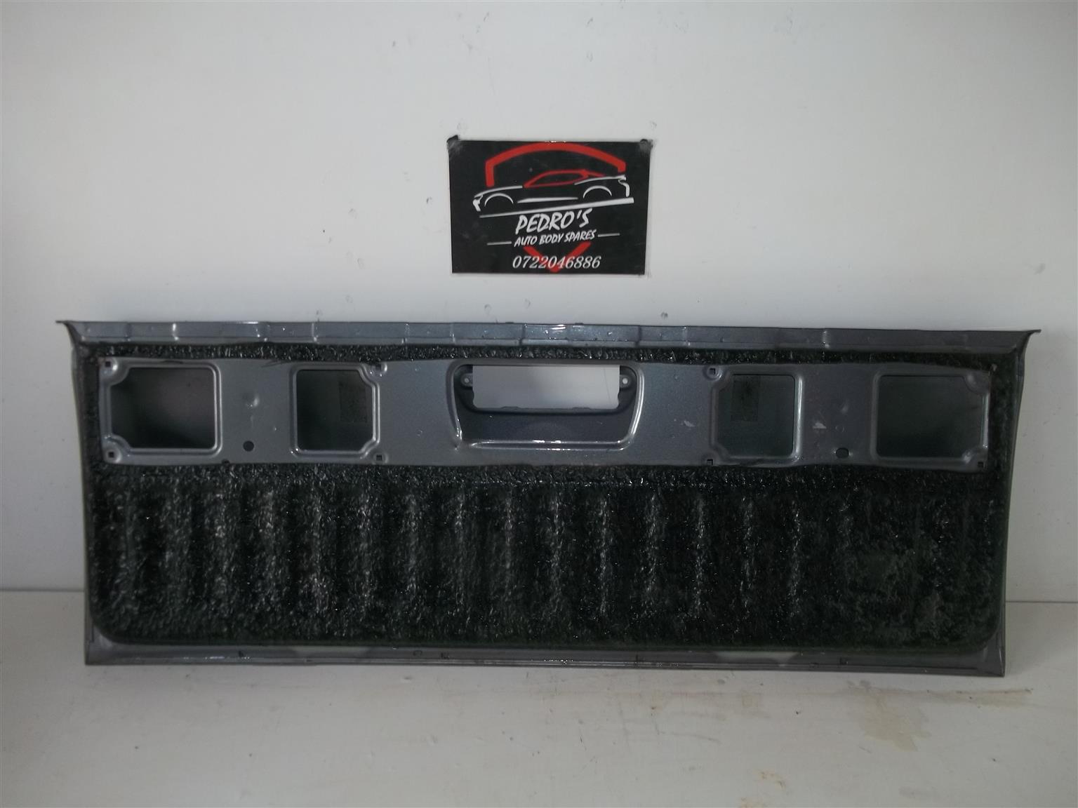 Nissan Navara Tailgate - Private Seller Nissan Navara Tailgate - Private Seller