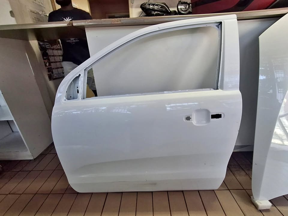 2020 FORD RANGER FRONT LEFT DOOR AVAILABLE FOR SALE - Private Seller 2020 FORD RANGER FRONT LEFT DOOR AVAILABLE FOR SALE - Private Seller