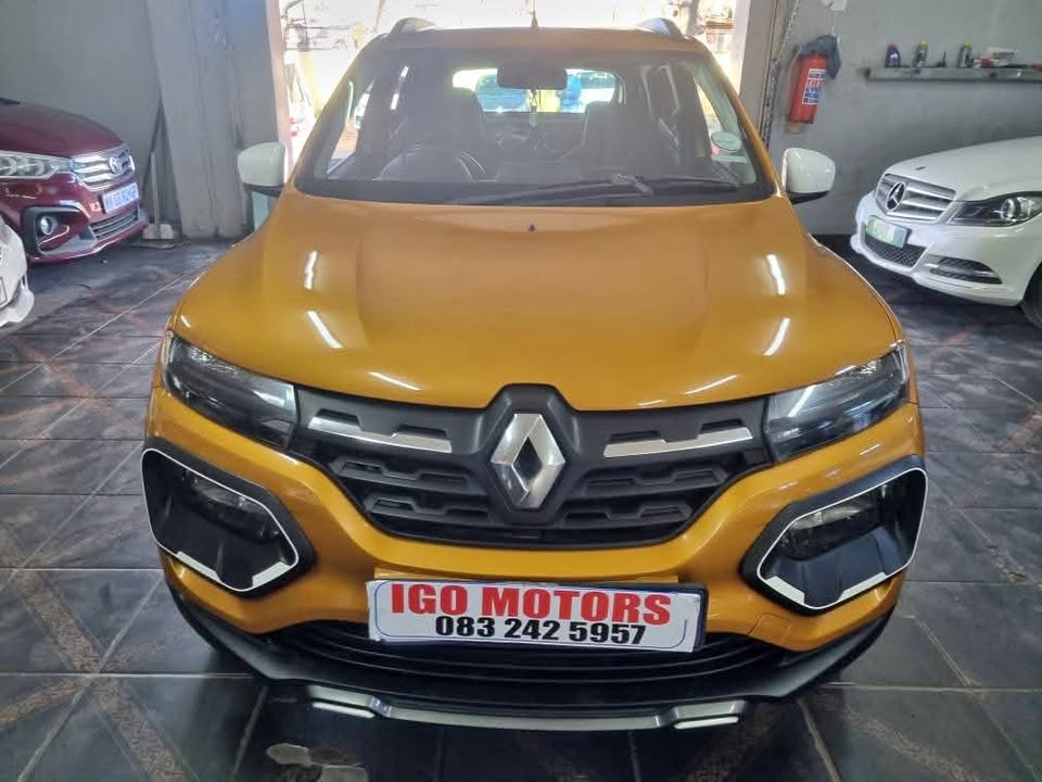2022 Renault Kwid 1.0 Easy-R Automatic 54000km Mechanically Perfect with Canopy, Clothes Sea