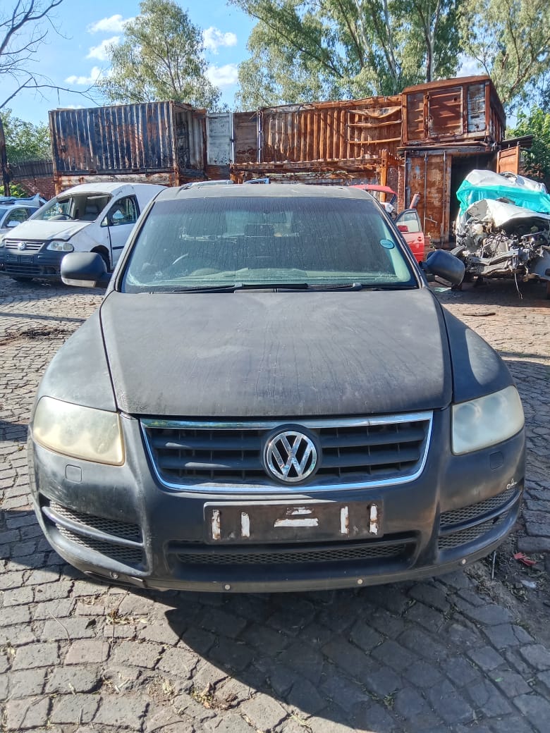 TOUAREG 2.5 TDI STRIPPING FOR SPARES - Private Seller TOUAREG 2.5 TDI STRIPPING FOR SPARES - Private Seller