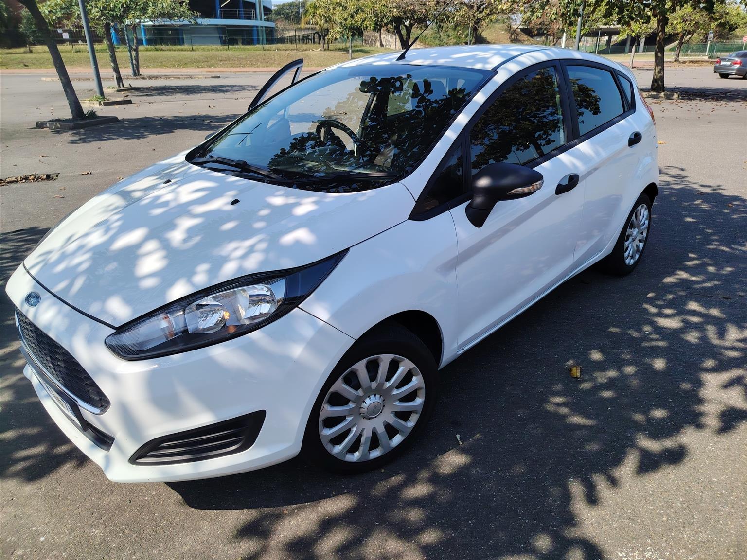 Used 2017 Ford Fiesta 5-door 1.0T Titanium auto - Private Seller Used 2017 Ford Fiesta 5-door 1.0T Titanium auto - Private Seller