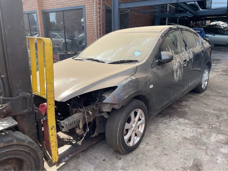 MAZDA 3 SPARES - Private Seller