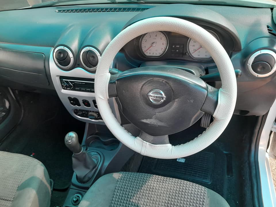 2011 NISSAN NP200 1.5 TDI MANUAL