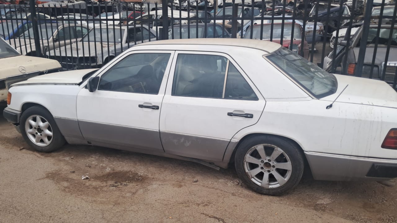 W124 300e stripping for spares - Private Seller W124 300e stripping for spares - Private Seller