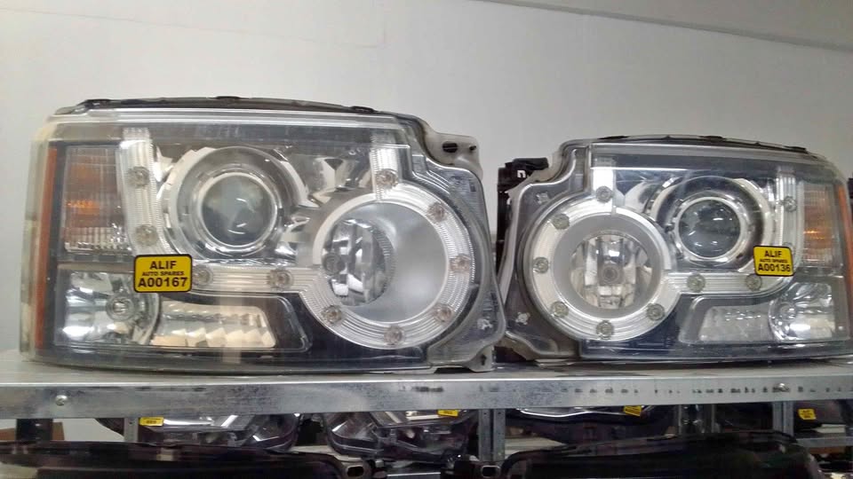 Range Rover discovery 4 headlights - Private Seller Range Rover discovery 4 headlights - Private Seller