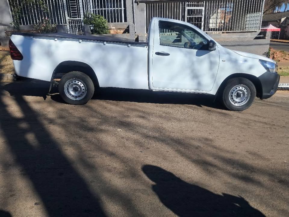 Toyota Hilux single Cab 2.0 VVTI 2021