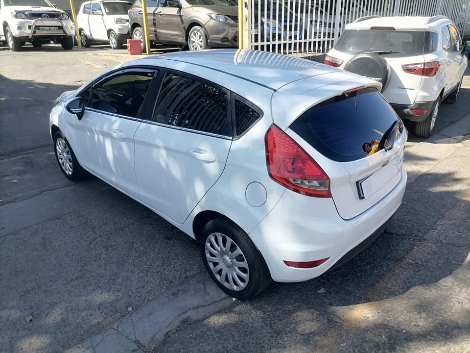 2011 Ford Fiesta 1.4 Hatchback
