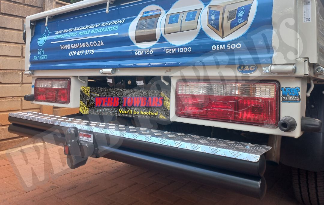 JAC Motors X200 Double Tube and Step Towbars