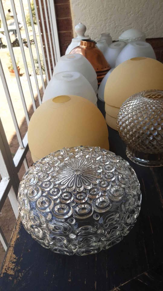 *ANTIQUE OIL LAMPS* Do you have an antique oil lamp without the lamp shade.  Maybe I can help. *ANTIQUE OIL LAMPS* Do you have an antique oil lamp without the lamp shade.  Maybe I can help.