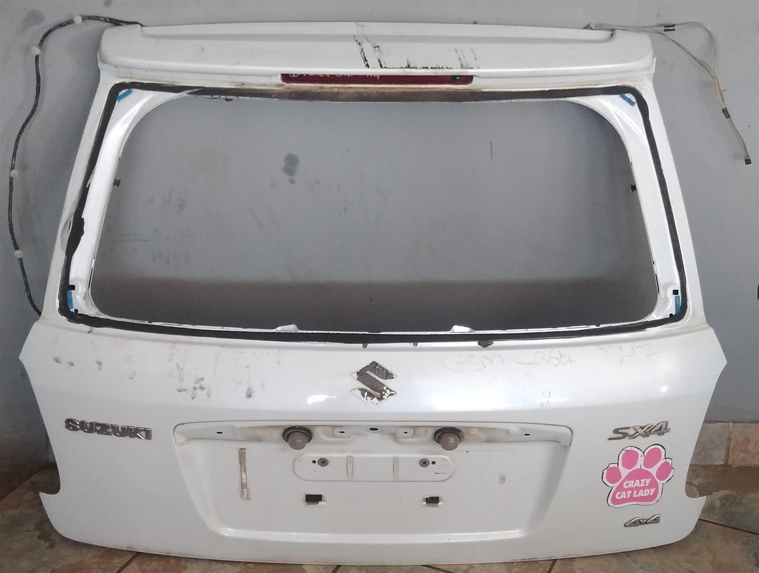 VARIOUS USED SUZUKI TAILGATES STILL AVAILABLE