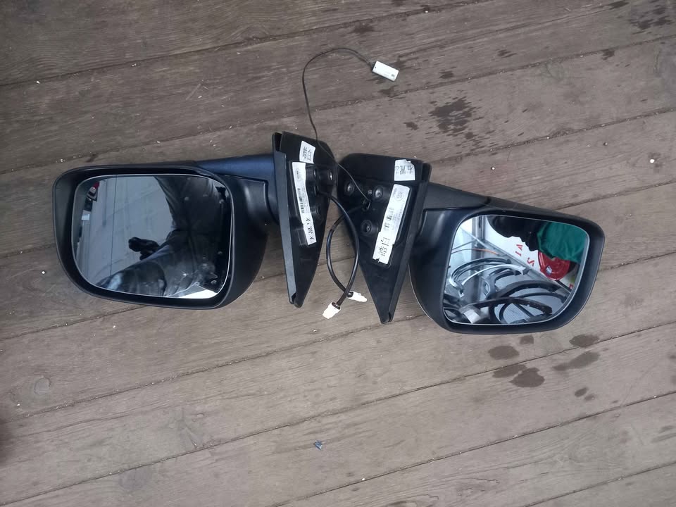 JMC PICKUP SIDE MIRROR BOTH SIDE 2010 - Private Seller JMC PICKUP SIDE MIRROR BOTH SIDE 2010 - Private Seller