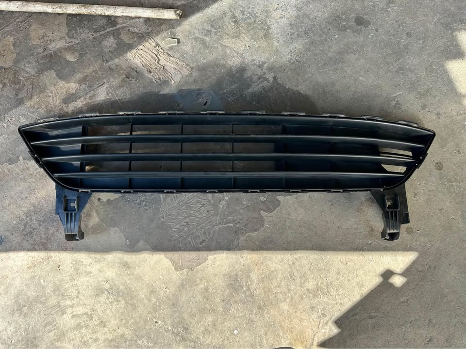 Suzuki celerio lower bumper grill - Private Seller Suzuki celerio lower bumper grill - Private Seller