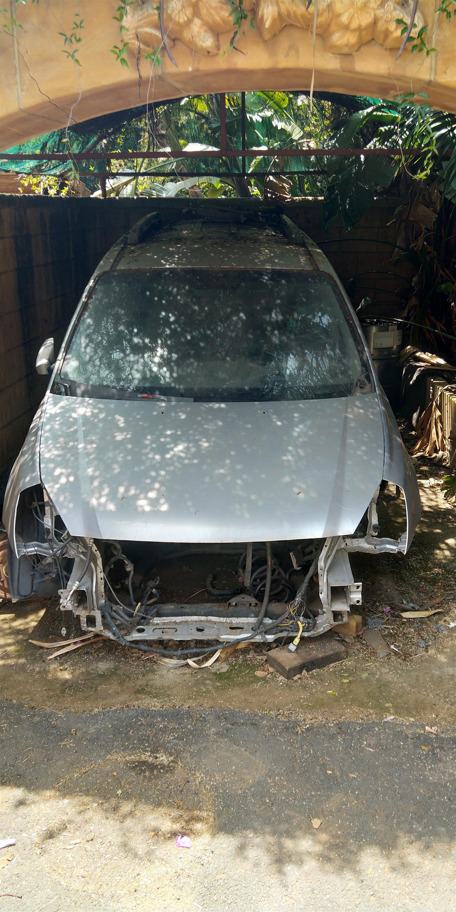 Kia Sedona / Carnival Stripping For Spares Kia Sedona / Carnival Stripping For Spares