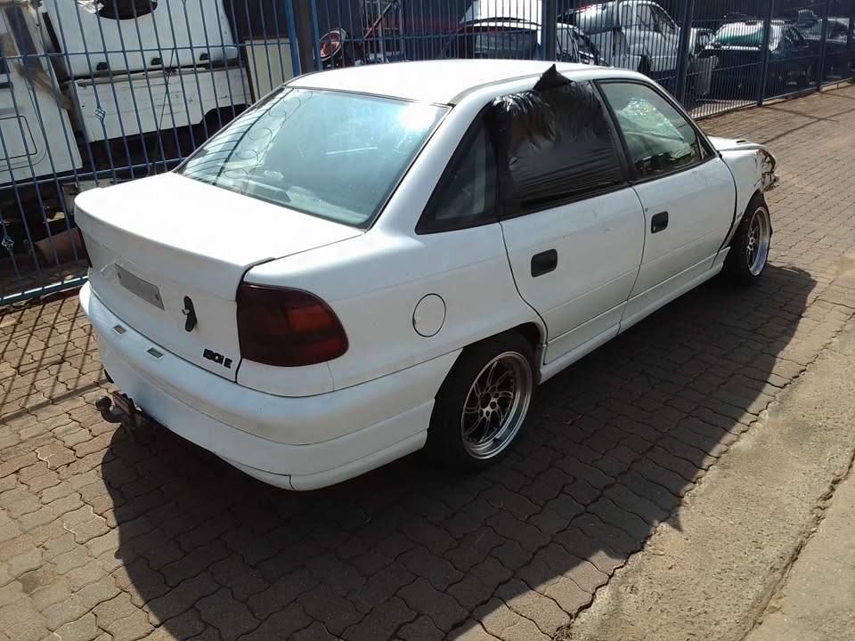 1999 Opel astra got 1.6 engine still running good we stripping for parts - Private Seller 1999 Opel astra got 1.6 engine still running good we stripping for parts - Private Seller