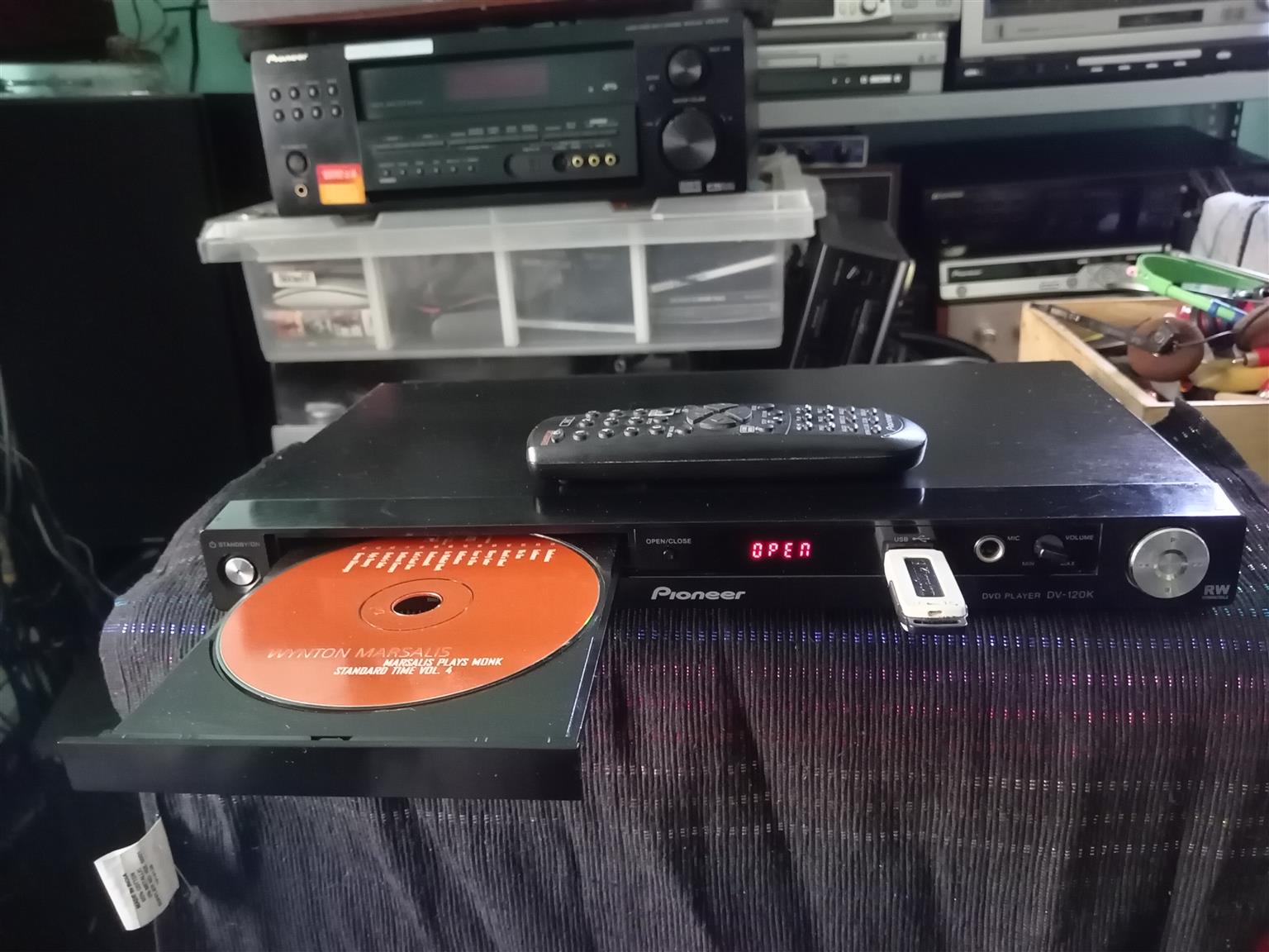 Pioneer Dvd player DV 120 K