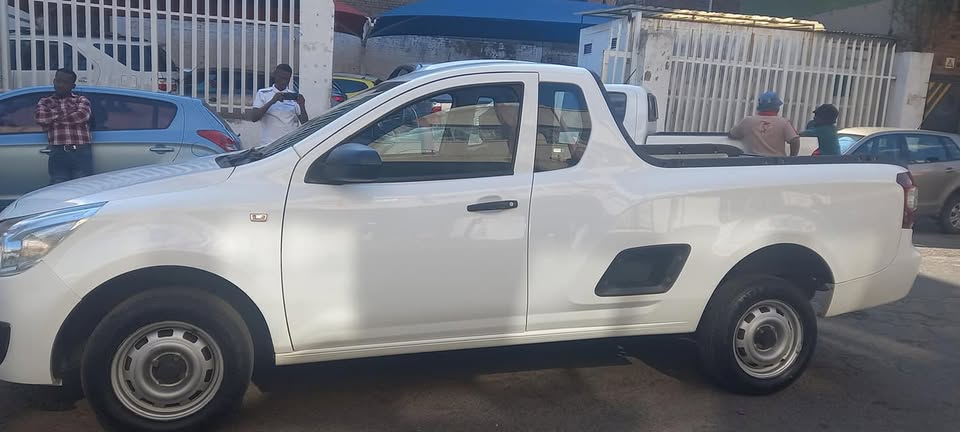 2013 CHEVROLET UTILITY BAKKIE 1.4 PETROL, MANUAL, WHITE COLOUR