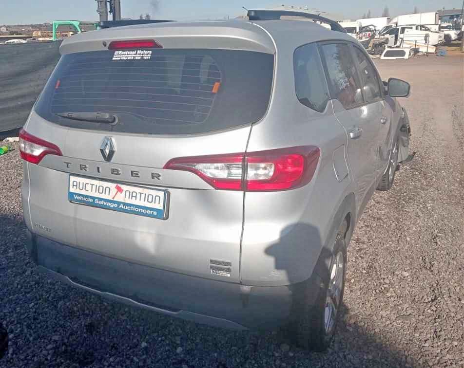 Renault Triber for Parts - Private Seller Renault Triber for Parts - Private Seller