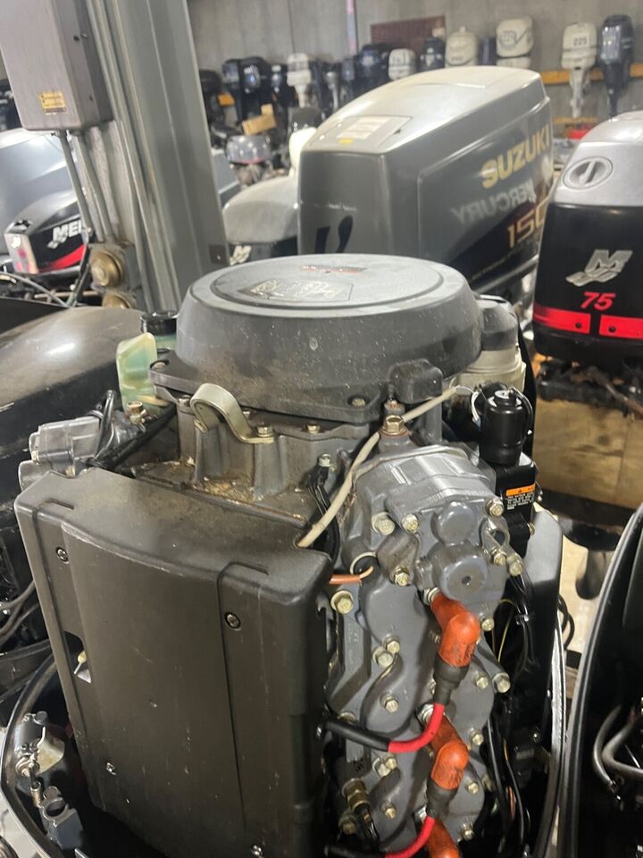 Yamaha Outboard Motors VF225 LA 225 HP Yamaha Outboard Motors VF200 LA 200 HP Ya