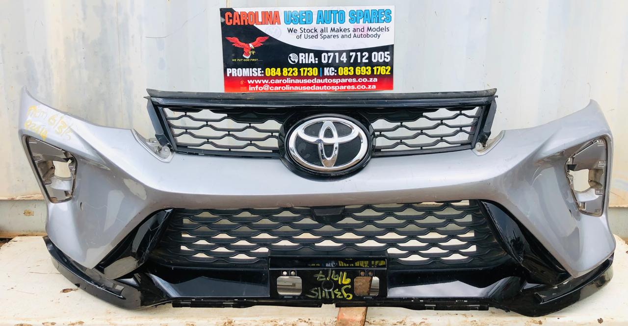 Toyota Fortuner Legend Rs front bumper with grill - Private Seller Toyota Fortuner Legend Rs front bumper with grill - Private Seller