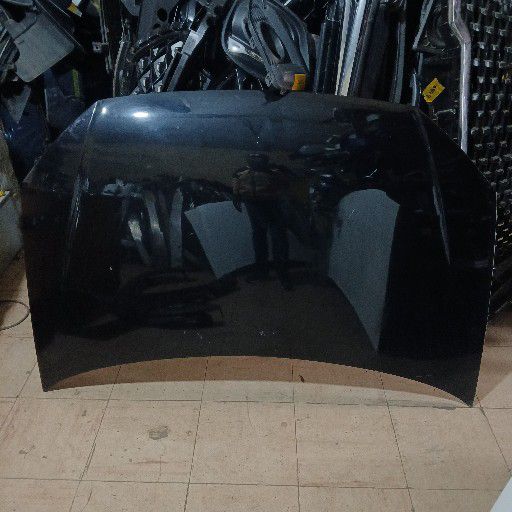 polo vivo bonnet - Private Seller