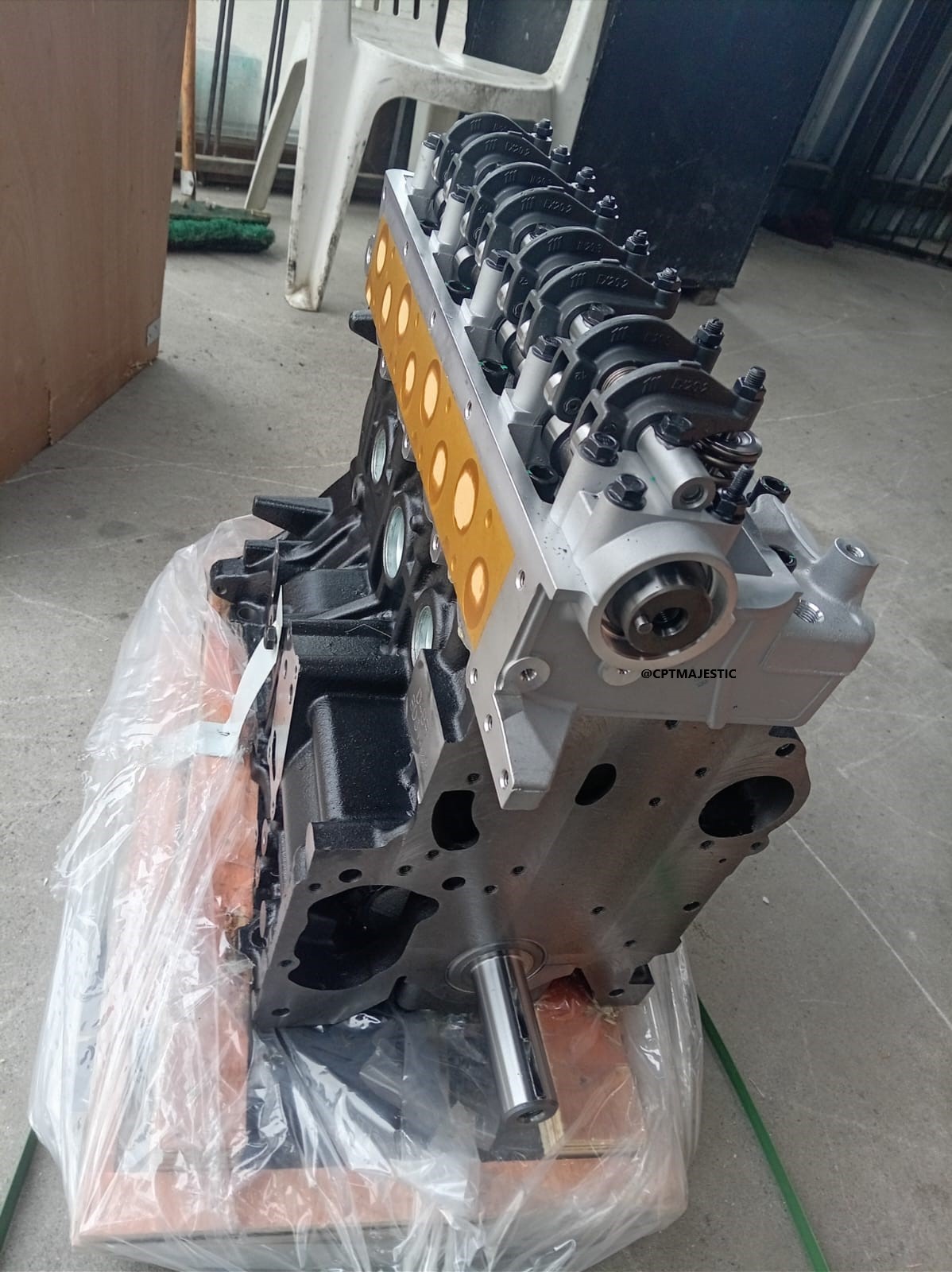 HYUNDAI H100 D4BB 2.6 DIESEL ENGINE FOR SALE - Private Seller HYUNDAI H100 D4BB 2.6 DIESEL ENGINE FOR SALE - Private Seller