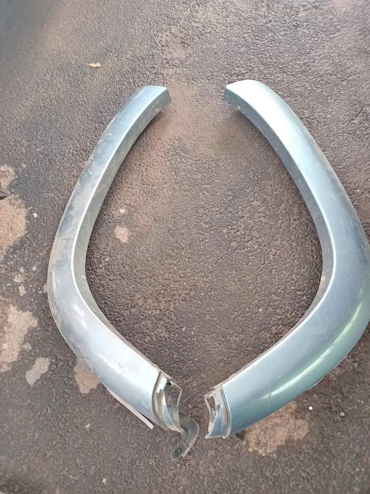 Toyota hilux KZ.TE double cap rear wheel arches for sale- circle 7 used parts - Private Seller