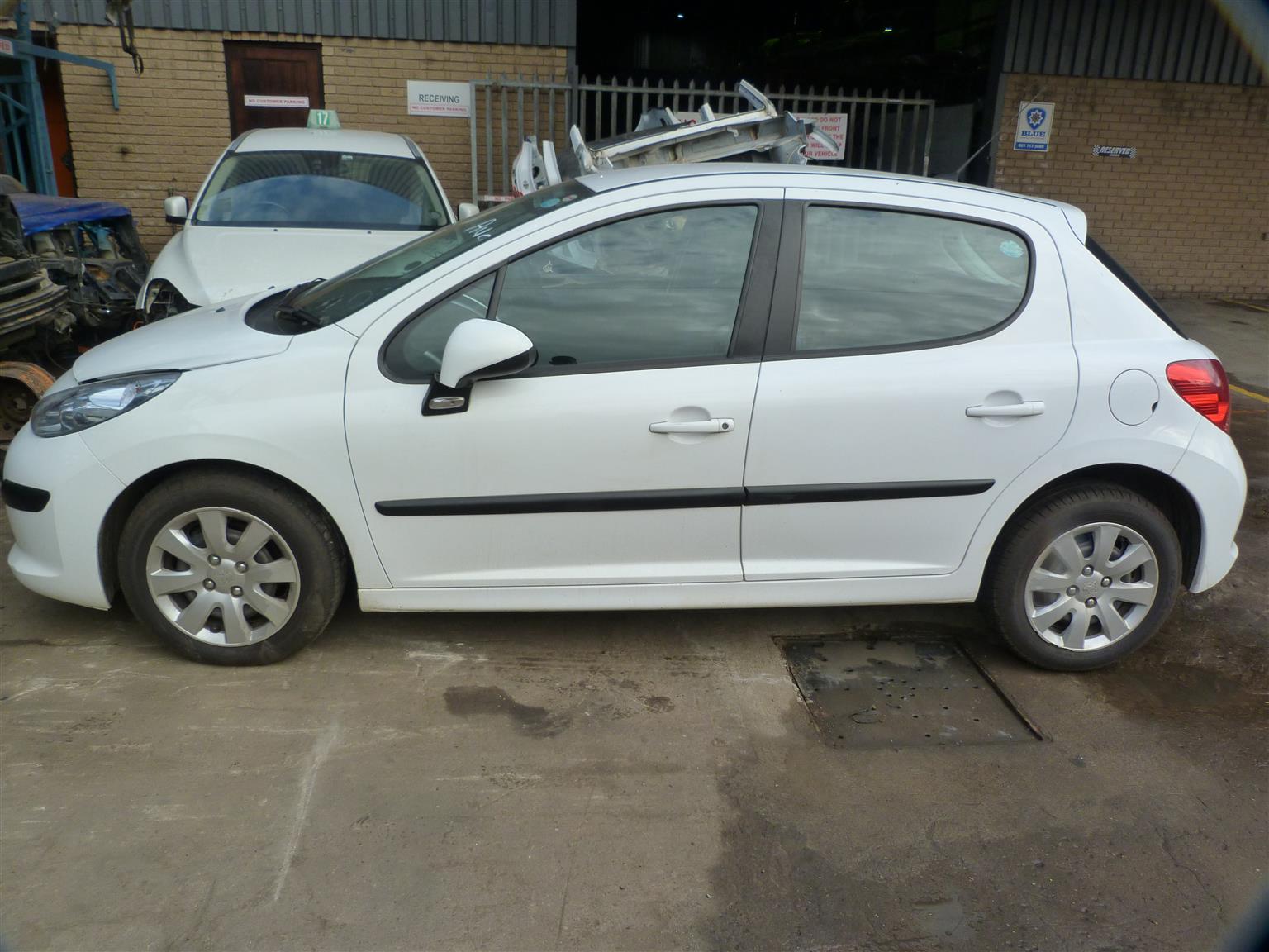 Peugeot 207 1.4 XLine - 2008 - Private Seller Peugeot 207 1.4 XLine - 2008 - Private Seller