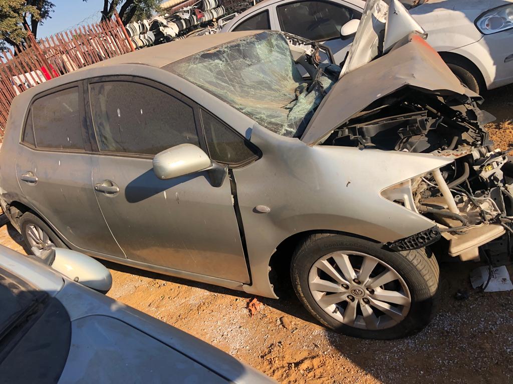 Toyota Auris hatchback for stripping parts only - Private Seller