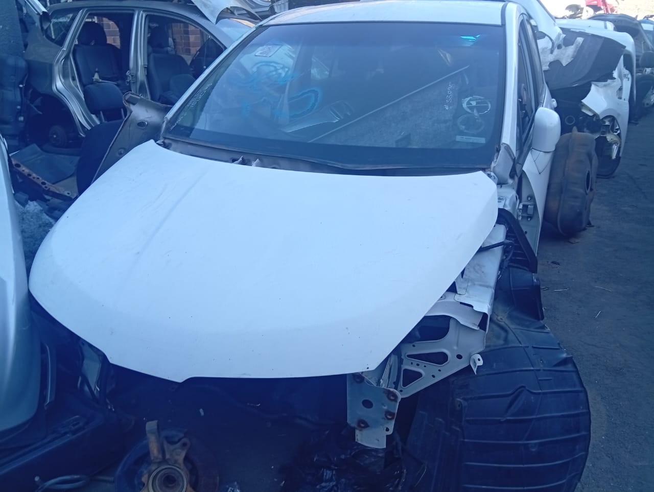 NISSAN TIIDA Hatch