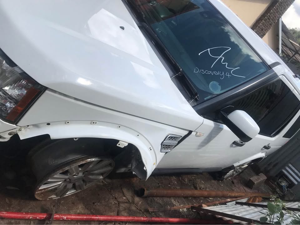 2013 Land Rover Discovery 4 stripping for spares on sale - Private Seller