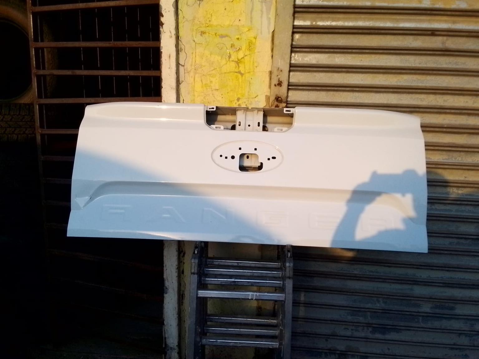 (2021-2023) FORD RANGER T9 REAR TALGET FOR SALE - Private Seller (2021-2023) FORD RANGER T9 REAR TALGET FOR SALE - Private Seller