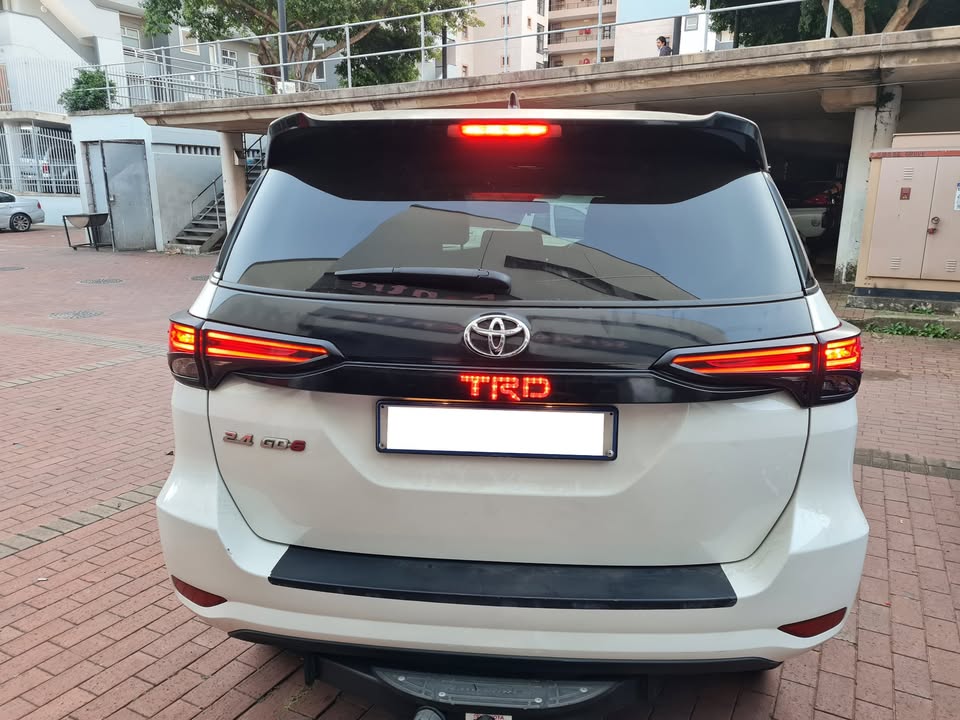 LED Tailgate panel for Toyota Fortuner - Private Seller LED Tailgate panel for Toyota Fortuner - Private Seller