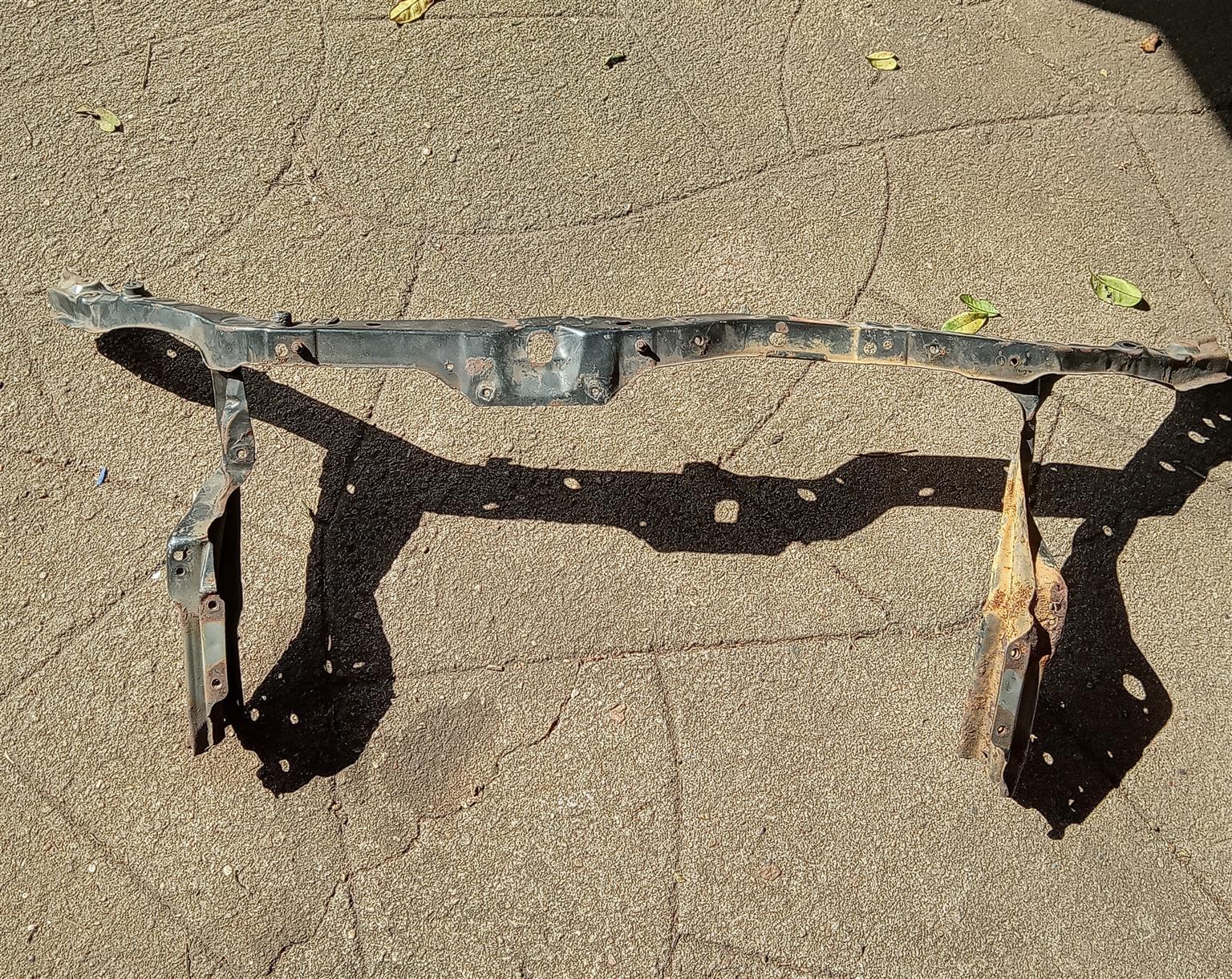 Daihatsu Charade Front Valence / Bonnet support / Brace - Private Seller Daihatsu Charade Front Valence / Bonnet support / Brace - Private Seller