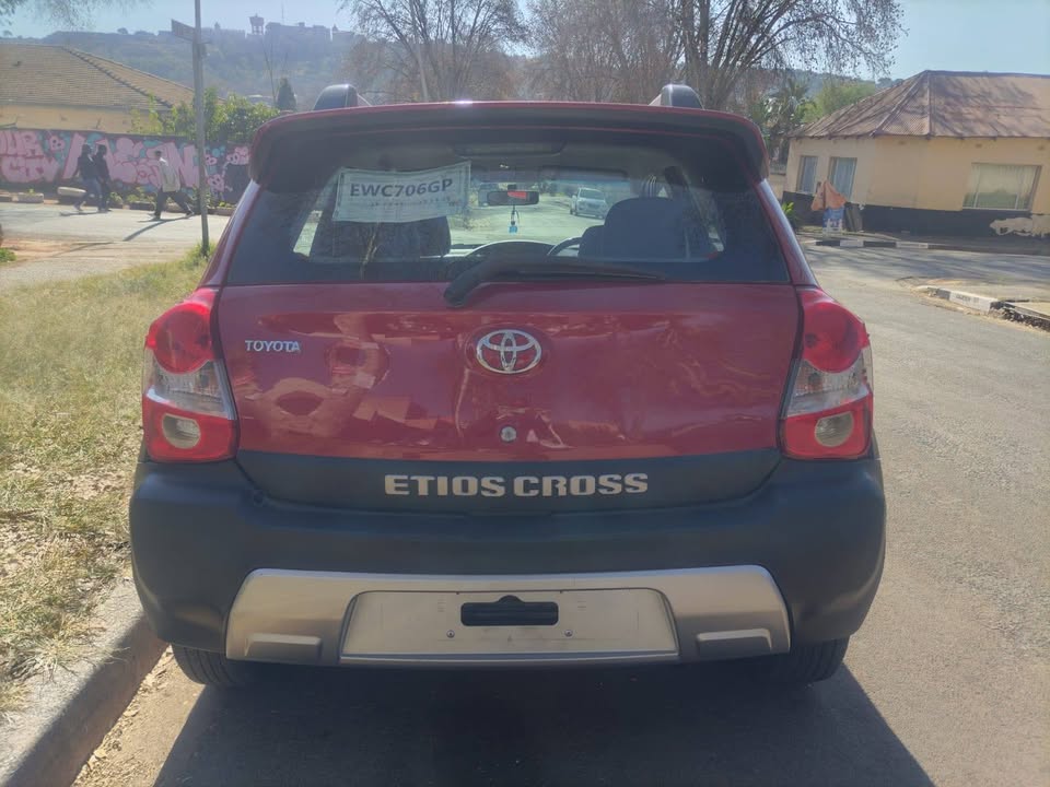 2016 Toyota Etios cross 1.5