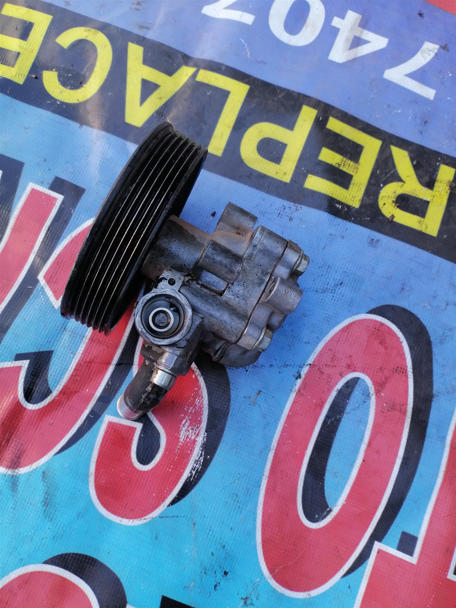Ford 1.4tdci hydroulic steering pump - Private Seller