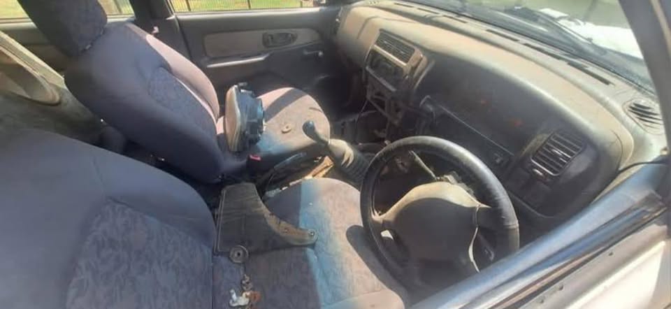 Mitsubishi colt 2.8 4m40 bakkies stripping for parts my number WhatsApp or cell