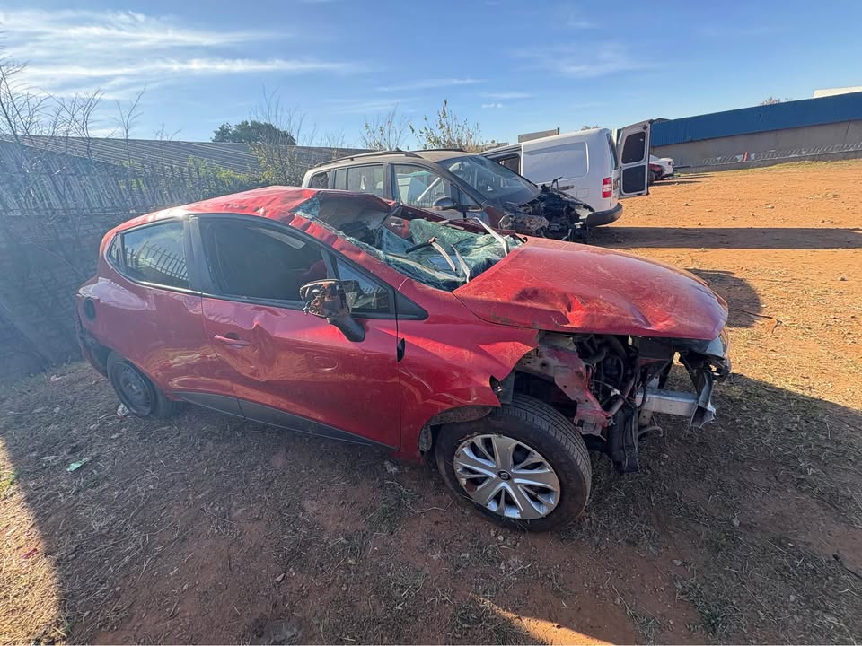 Renault Clio 2018 h4ba stripping for spares - Private Seller Renault Clio 2018 h4ba stripping for spares - Private Seller