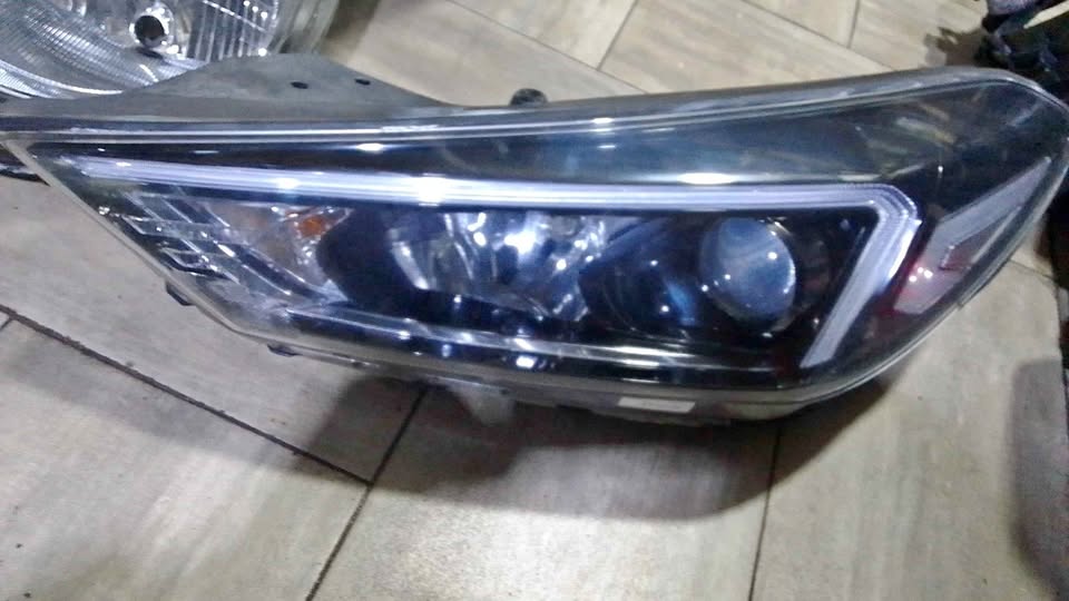 Hyundai Tucson headlights - Private Seller Hyundai Tucson headlights - Private Seller