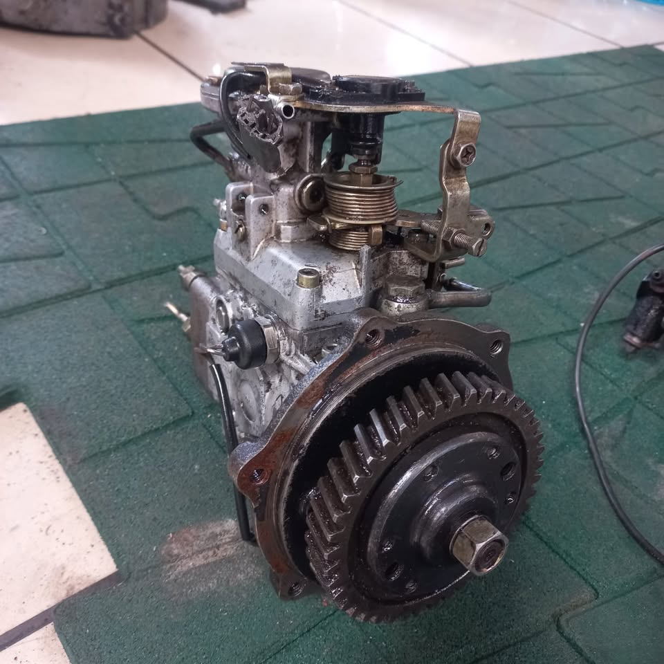 ISUZU KB280 Diesel Turbo Injector Pump - Private Seller ISUZU KB280 Diesel Turbo Injector Pump - Private Seller