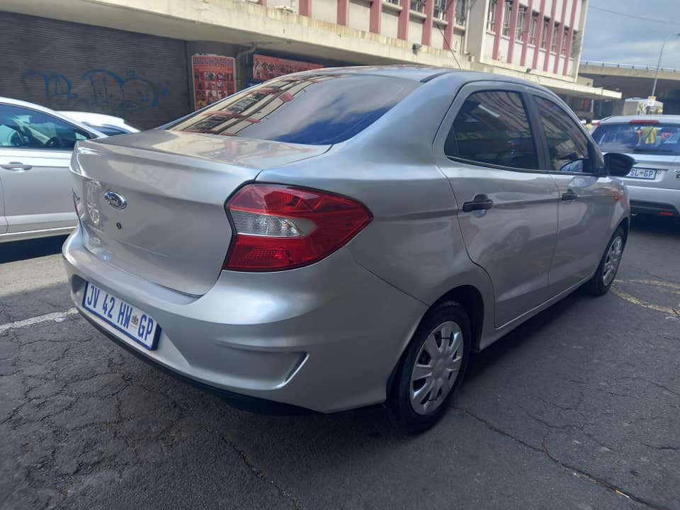 2019 FORD FIGO SEDAN 1.2 PETROL, MANUAL TRANSMISSION, MILEAGE, SILVER COLOR, PRICE