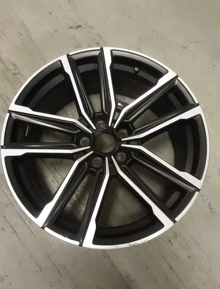 Bmw 3 series 4 series G20 G21 G22 spare alloy wheel rim 1X19 - Private Seller
