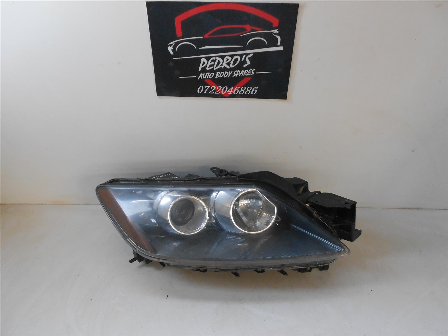Mazda CX 7 Right Headlight