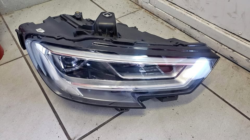 Audi A3 SportBack Headlight clean - Private Seller Audi A3 SportBack Headlight clean - Private Seller