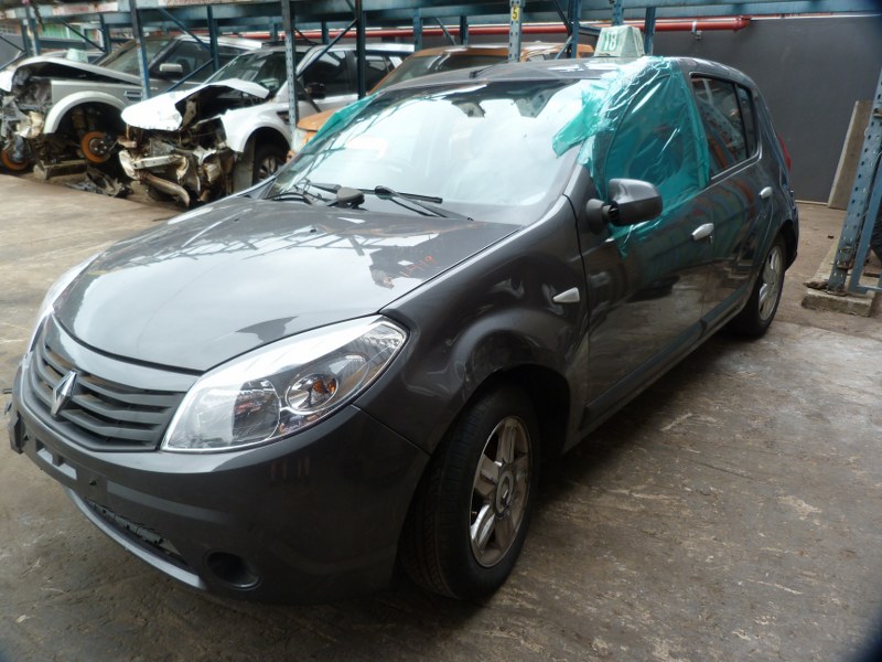 Renault Sandero 1.6 Manual Charcoal - 2013 STRIPPING FOR SPARES - Private Seller
