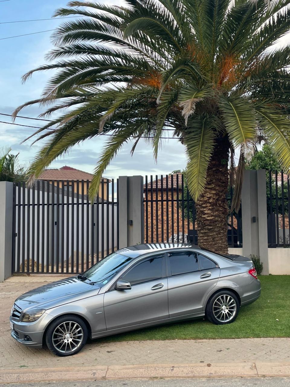 Used 2009 Mercedes-Benz C-Class C180 Edition C - Private Seller