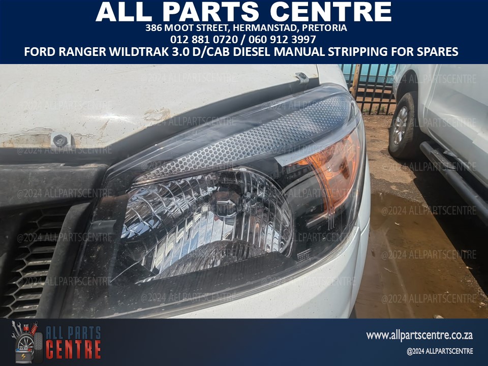 Ford Ranger Wildtrak 2009 headlight for sale