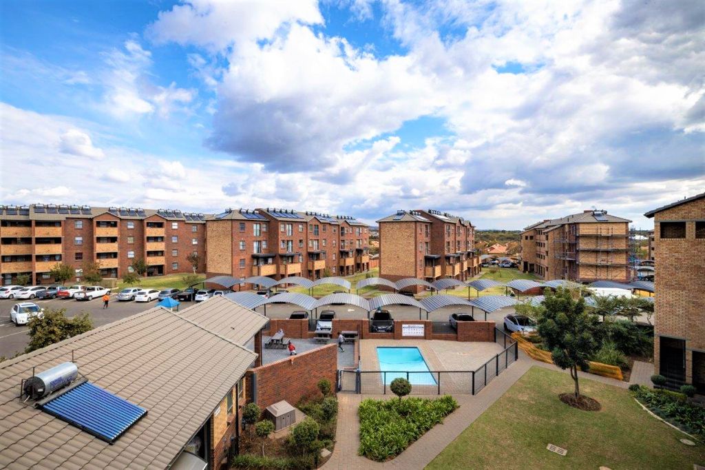 Secure 2 bedroom apartments in Montana Pretoria